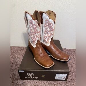 Women’s Ariat Boots 12B